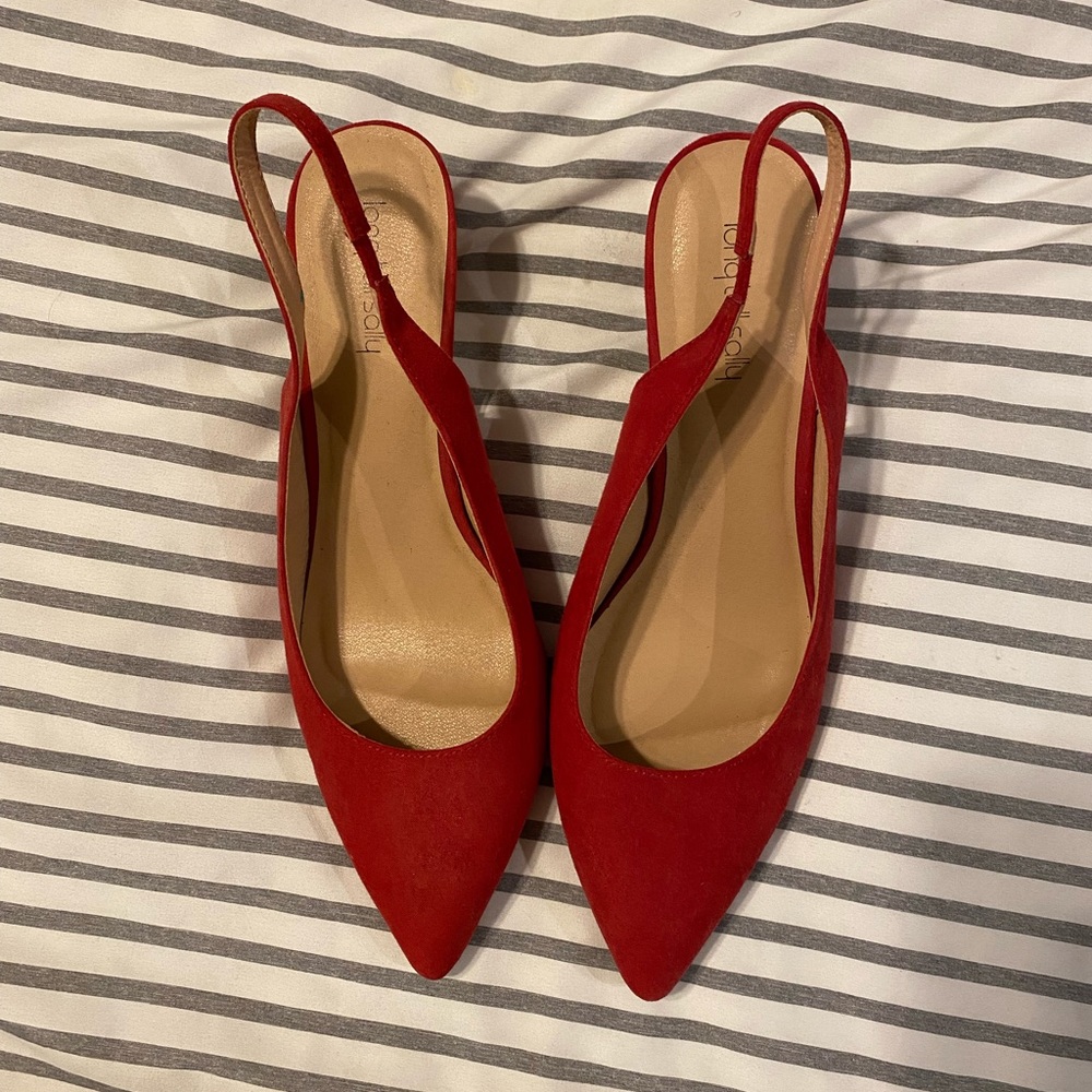 slingback kitten heel